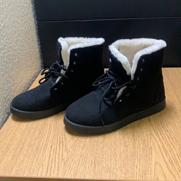 Winter boots - Picture 2 of 3